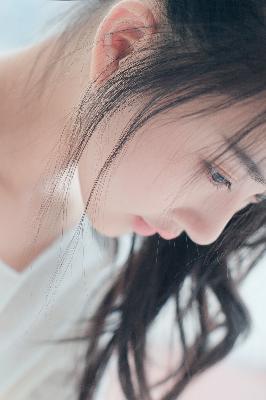 巜车里震动好爽H动漫